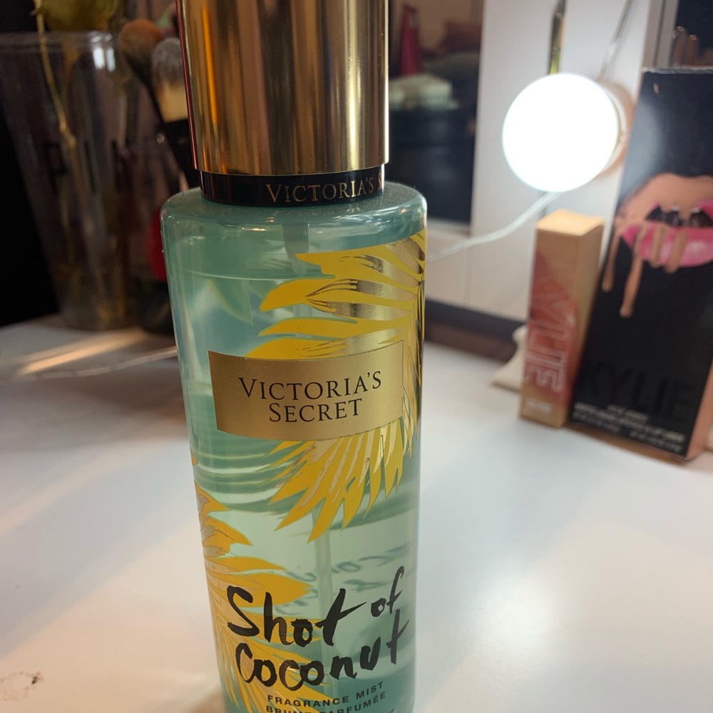 Victoria’s Secret Shot of Coconut